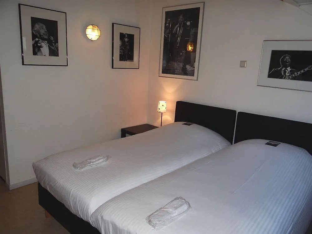 Floats By H2Otel Rotterdam