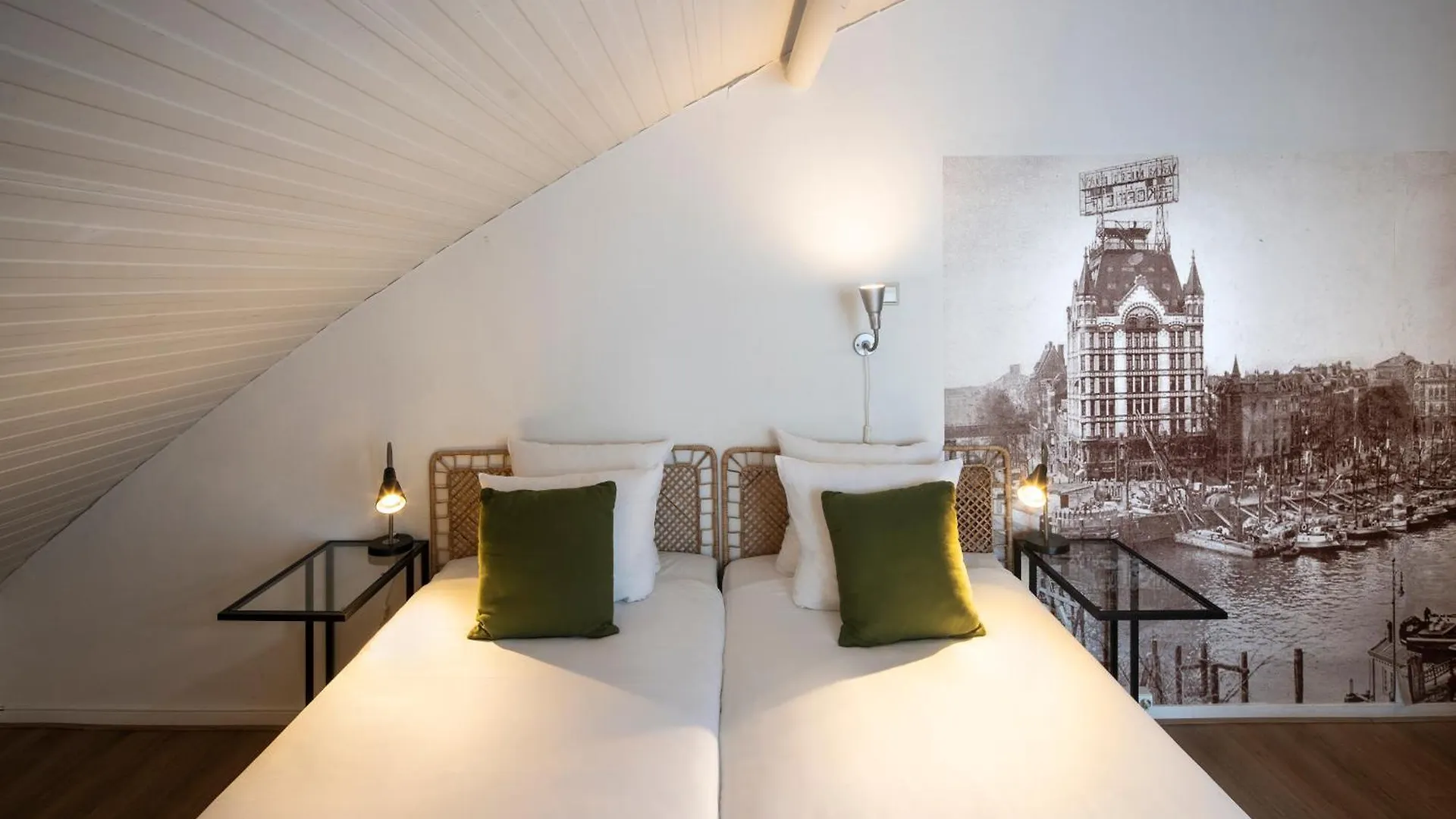Floats By H2Otel Rotterdam