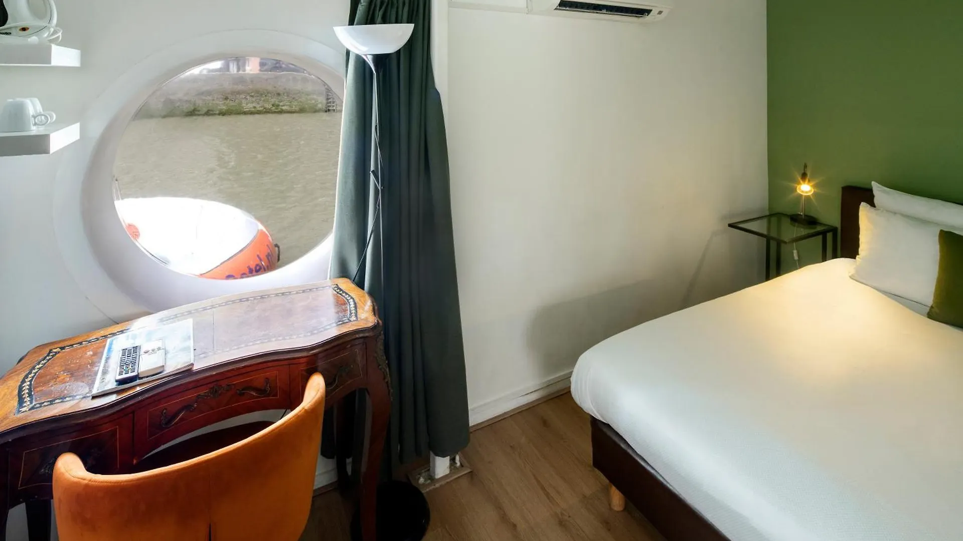 Hotel Floats By H2Otel Róterdam